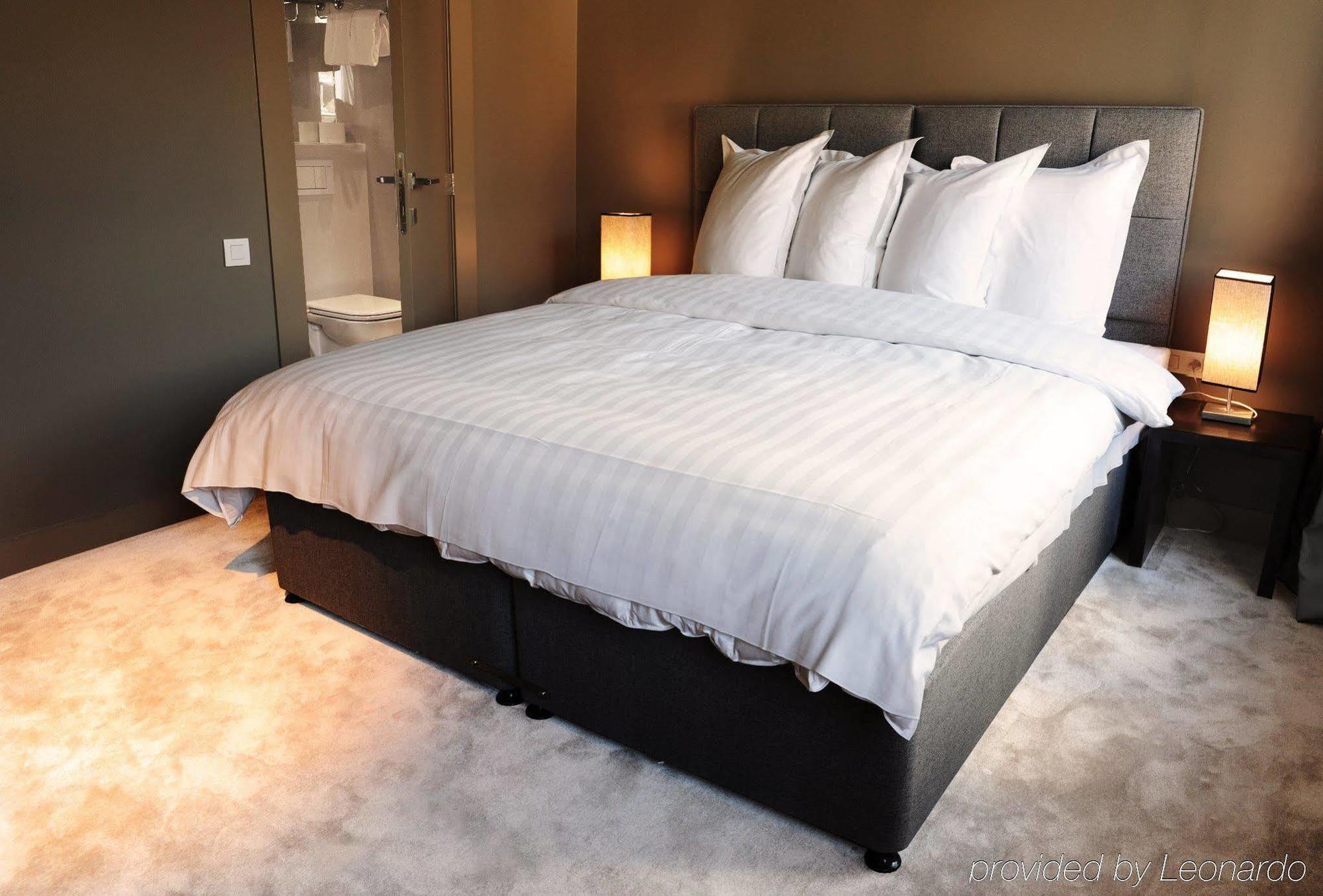 Hotel The Neufchatel Saint-Gilles Bilik gambar